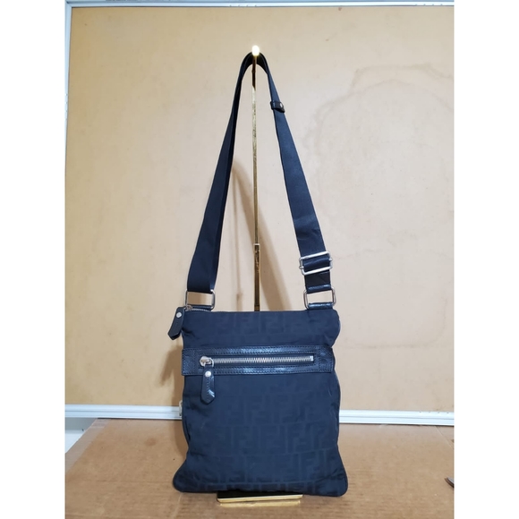 Fendi Black Zucca Front Zip Flat Messenger Bag - Picture 4 of 11